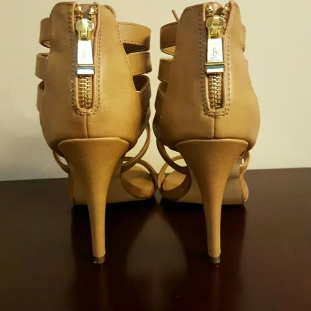 Report Signature Tan Sandals - Picture 3 of 3